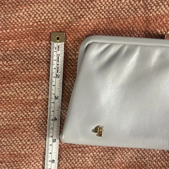 JANE Shilton leather clutch light grey - Picture 6 of 7